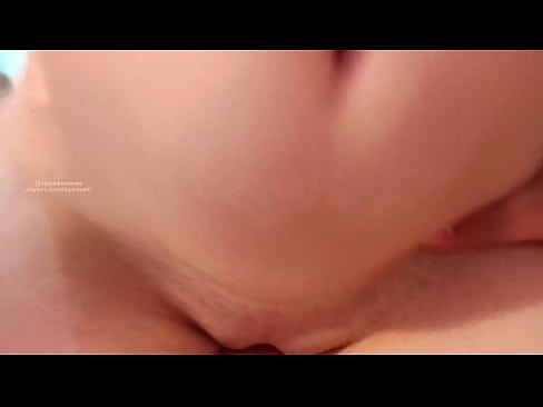 ❤️ 睡在姐姐的房间里,就这样被吵醒了 ❤️❌ Sex video